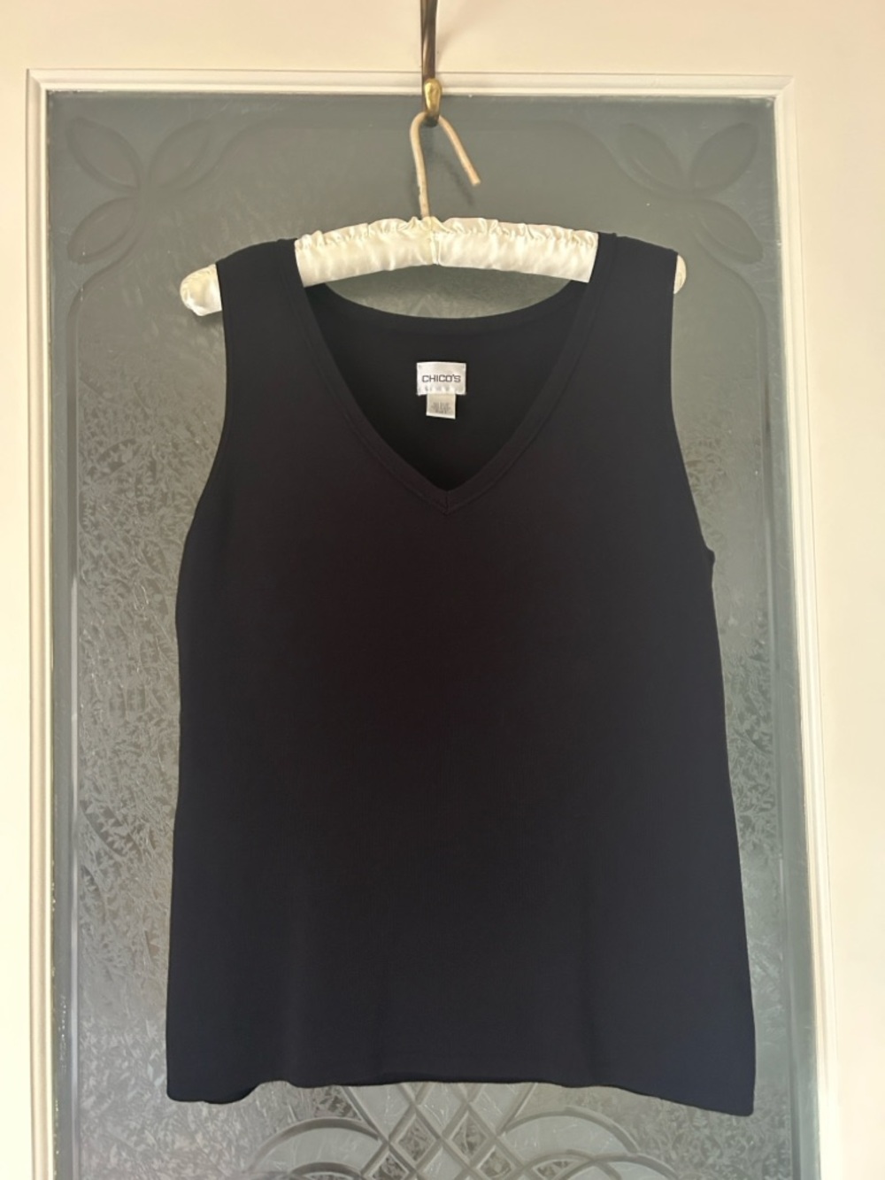 Chicos Black Sleeveless V Neck Shirt -Excellent Condition-Chico’s Size 2